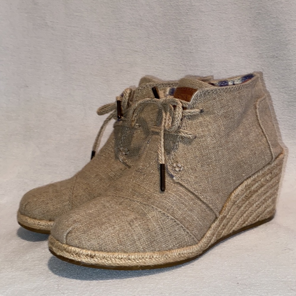 TOMS Desert Wedge Natural Burlap Lace-up Booties Espadrille Tan Shoes Size 7W